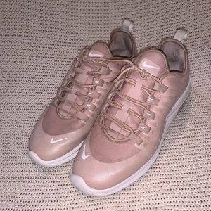 Particle Beige Nike Air Max Axis Women’s Size 11